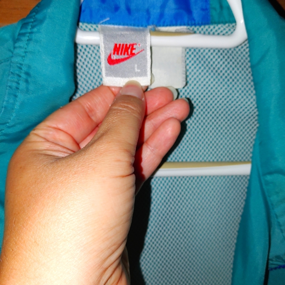 Vintage Nike Windbreaker - Picture 2 of 11